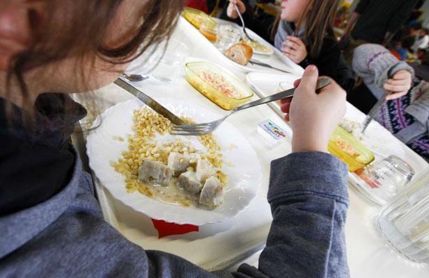 Lézignan – Les enfants seront obligés de manger du porc à la cantine pour cause de laïcité Article_CantineScolaire